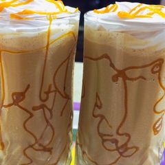 A picture of Caramel Frappuccino🍶.