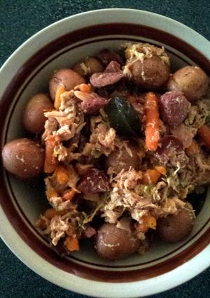 A picture of chicken &sausage.