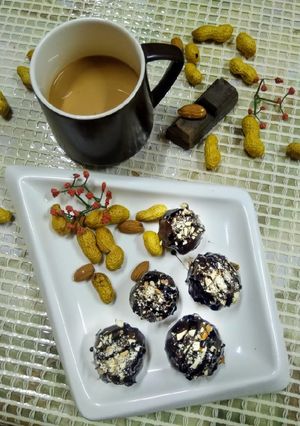 A picture of Tripe layered chocolate nutty truffle.