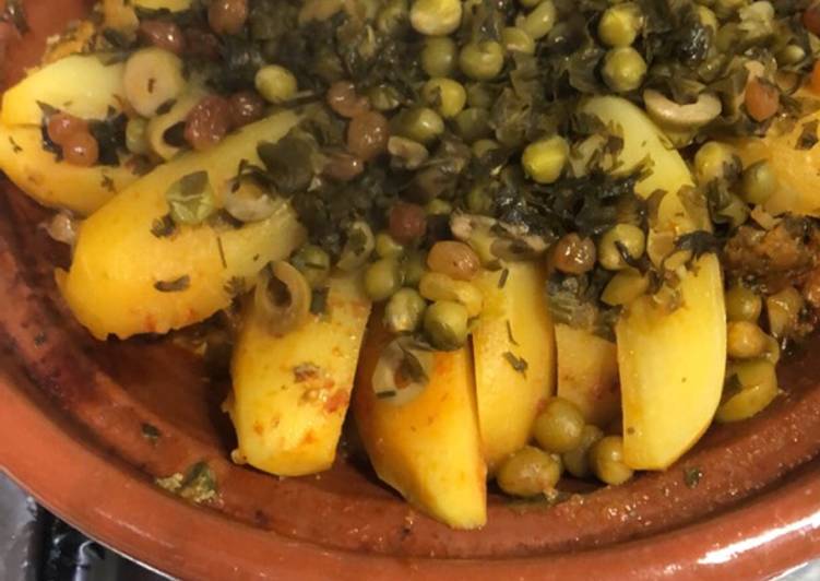 طاجين مغربي باللحم والبطاطا 👌🏻😘