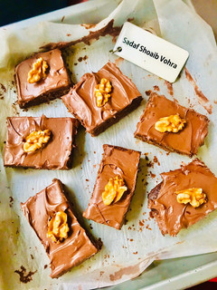 A picture of Chewy Walnut Brownie.
