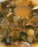 Sopa de lechuga con tocino