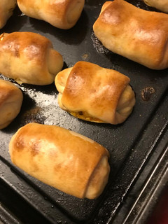 A picture of Chicken Cheese Dinner Rolls.