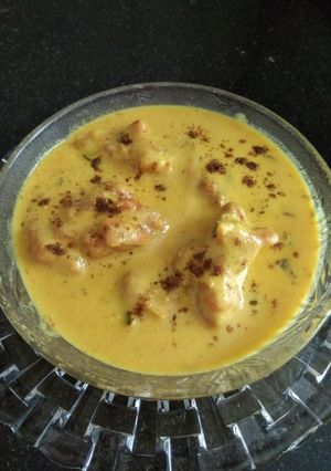 A picture of Kadhi pakoda.