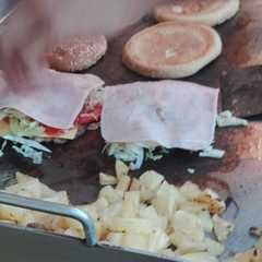 Una foto de Hamburguesas hawaianas a la plancha