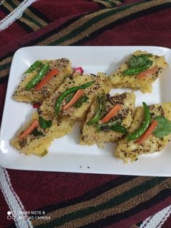 સોજી ના વેજીટેબલ ઢોકળા (Sooji Vegetable Dhokla Recipe In Gujarati) રેસીપી મુખ્ય ફોટો