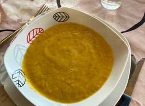 Foto principal de Crema de verduras sin nata, ni polvos, ni caldos prefabricados y rica rica 😋