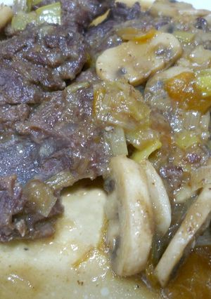 Foto principal de Carrilleras con champiñones