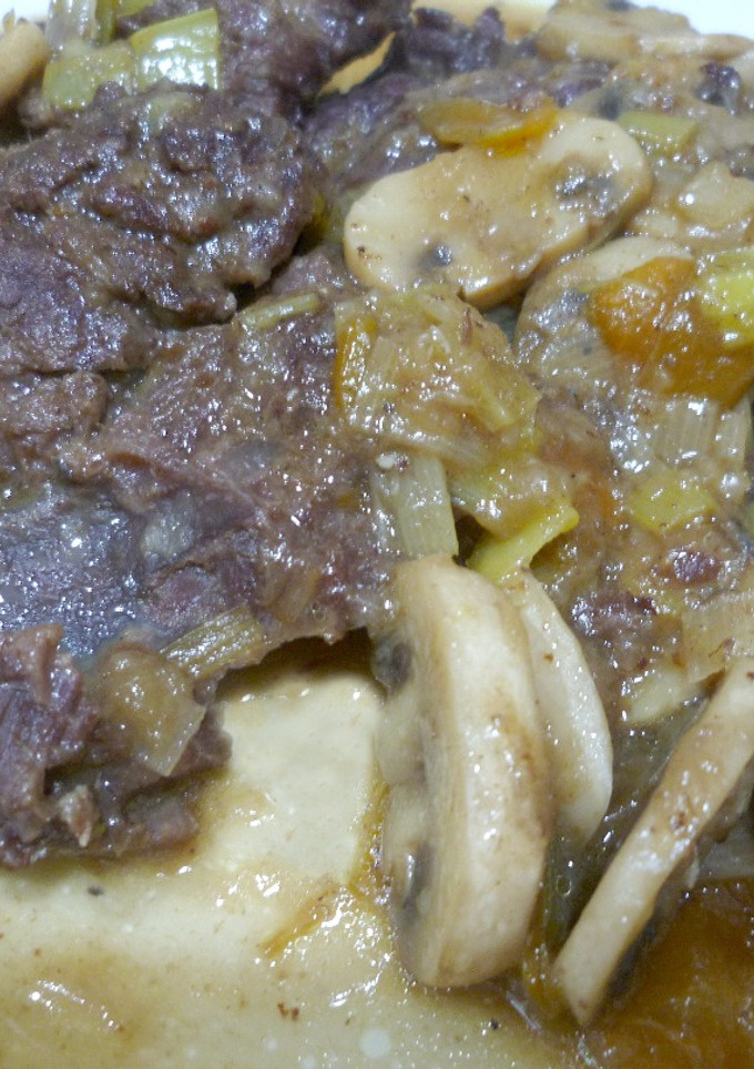 Una foto de Carrilleras con champiñones
