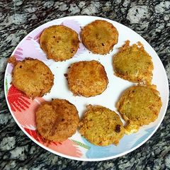 A picture of Aloo keema cutlet.