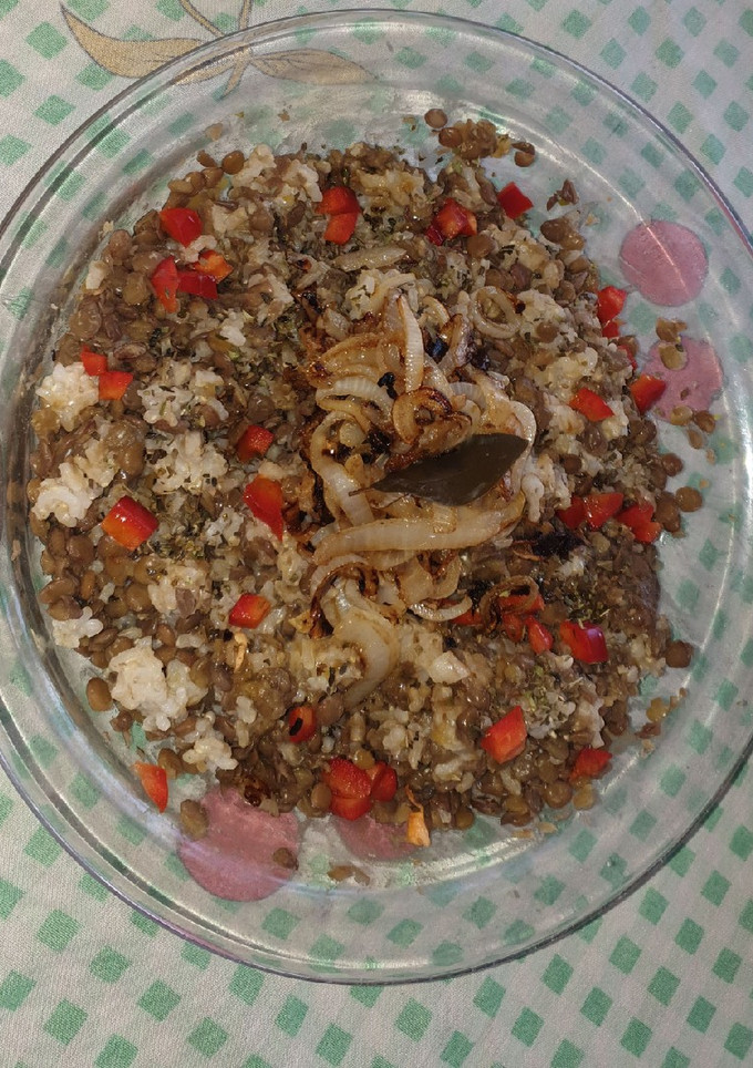 Una foto de Arroz con lentejas