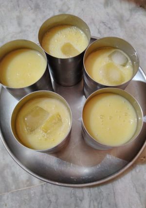 A picture of Mango shake.