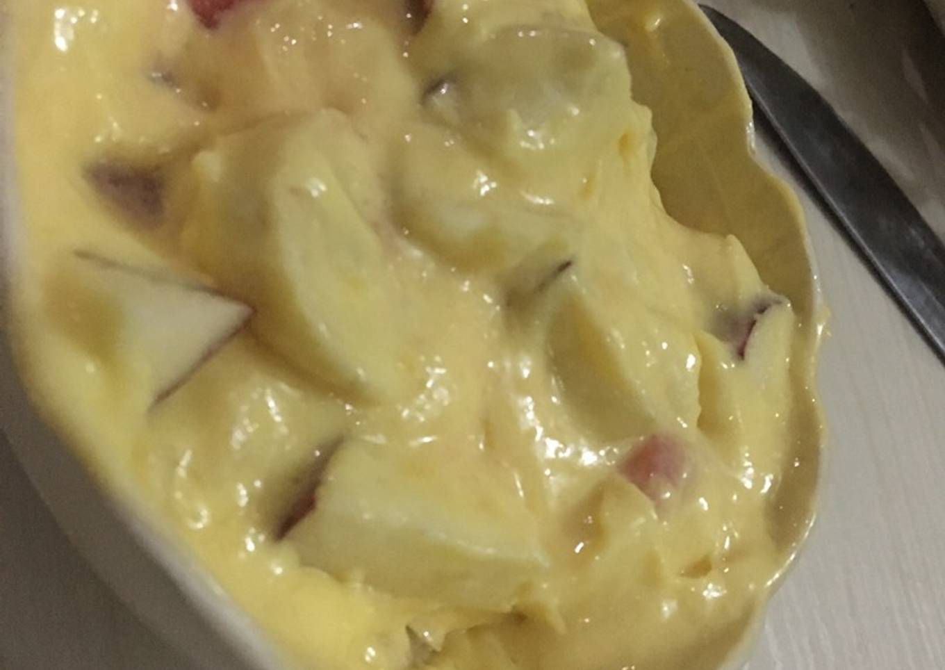 Creamy mango fruit salad