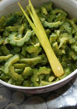 Foto resep Tumis pare sederhana