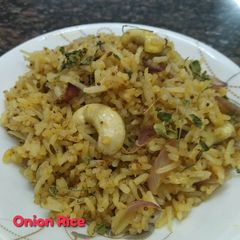 A picture of Onion fried Rice.
