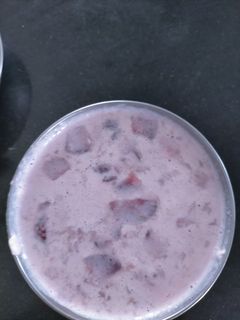 સ્ટ્રોબેરી ક્રીમ મિલ્ક (Strawberry Cream Milk Recipe In Gujarati) રેસીપી મુખ્ય ફોટો