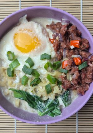 Foto resep Mie instan santan kornet pakcoy telur sederhana enak