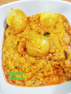 આખી ડુંગળી નું શાક (Akhi Dungli Shak Recipe In Gujarati) રેસીપી મુખ્ય ફોટો
