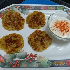A picture of Aloo Cheela (Potato Pancakes).