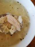 Consomé de pollo