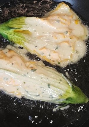 Une photo de Beignets de fleurs de courgette