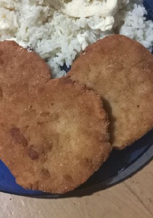 Una foto de Medallones de pollo, tipo nuggets