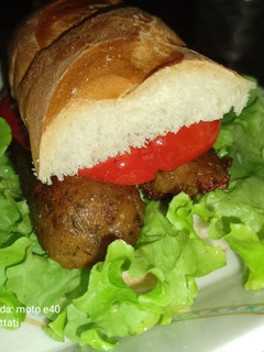 Una foto de Choripán vegano