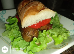 Una foto de Choripán vegano