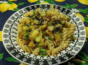 Foto de Macarrão Alho e Óleo com Abobrinha