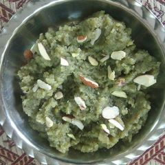 A picture of Moong ka halwa.