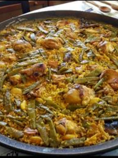 Una foto de Paella valenciana