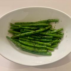A picture of Green Beans with Dill.