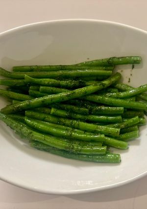 A picture of Green Beans with Dill.
