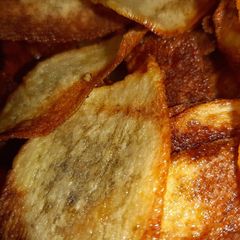 A picture of 🥔chips without frying.In microwave.
