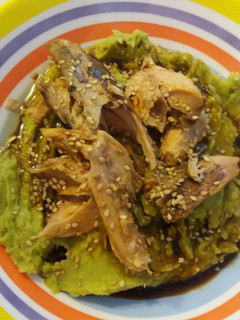 Una foto de Guacamole con caballa