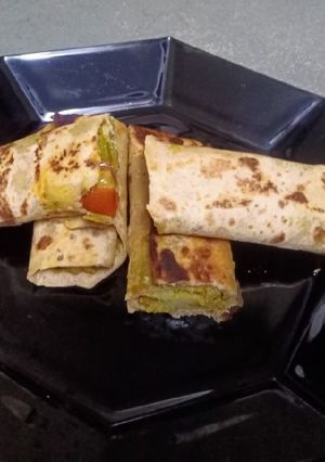 फूलगोभी के रोल्स (fulgobi ke rolls recipe in Hindi) रेसिपी मुख्य फोटो