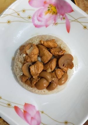 Foto resep Nasi Tim Rice Cooker dengan Kuah Kaldu Ayam