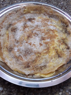 முட்டை தோசை(muttai dosai recipe in tamil) செய்முறை முக்கிய புகைப்படம்