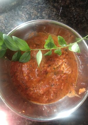 टमाटर की साउथ इंडियन चटनी (tamatar ki south indian chutney recipe in Hindi) रेसिपी मुख्य फोटो
