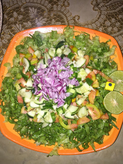 A picture of Traditional salad.