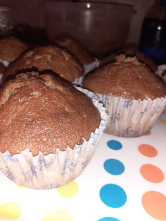 Una foto de Cupcakes o Muffins de chocolate y banana