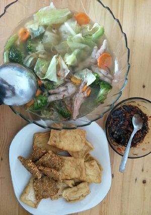 Foto resep Sup sayur + ceker simpel dan mudah
