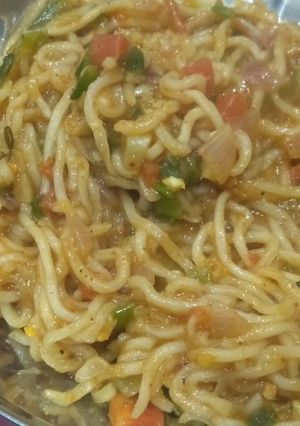 પેરી પેરી વેજિટેબલ મસાલા મેગી (Peri Peri Vegetable Masala Maggi) રેસીપી મુખ્ય ફોટો