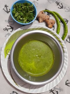 हरा धनिया चटनी(hari dhaniya ki chutney recipe in hindi) रेसिपी मुख्य फोटो