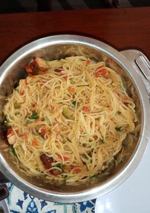 A picture of Pasta & Sausage sauce.