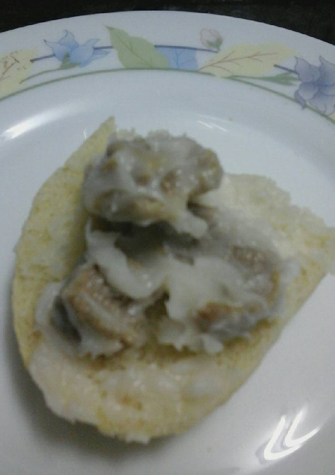 Una foto de Chicharrones de cerdo con manteca blanca