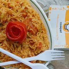 A picture of Noodles.
