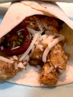 Una foto de Fajitas de pollo con manzana