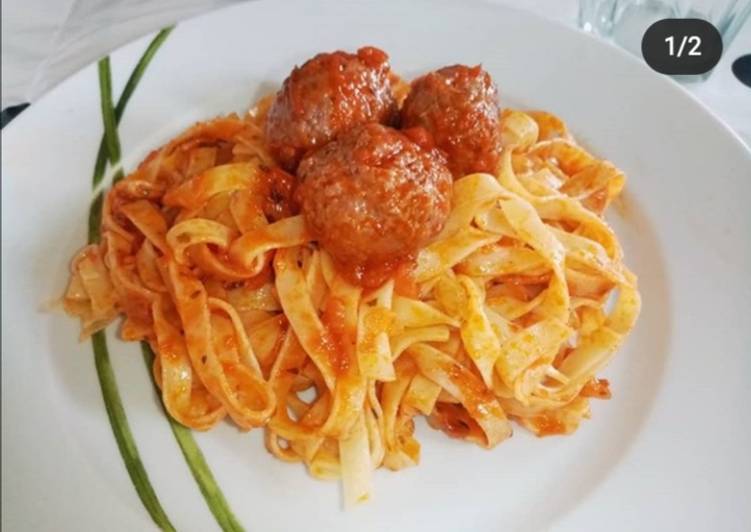 La Meilleur Recette De Pâtes et boulettes