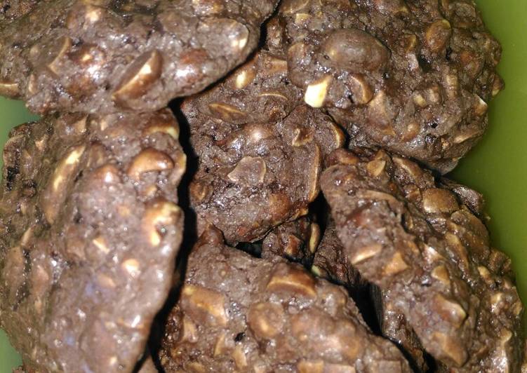 step by step Membuat Kue kering kacang coklat Anti Gagal
